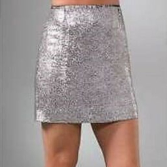 NWT GAP Silver Sequin Mini Skirt - Picture 1 of 5